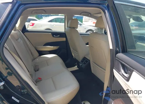 2018 Honda Clarity Plug-In Hybrid Touring z USA, uszkodzony, nr VIN JHMZC5F39JC014846